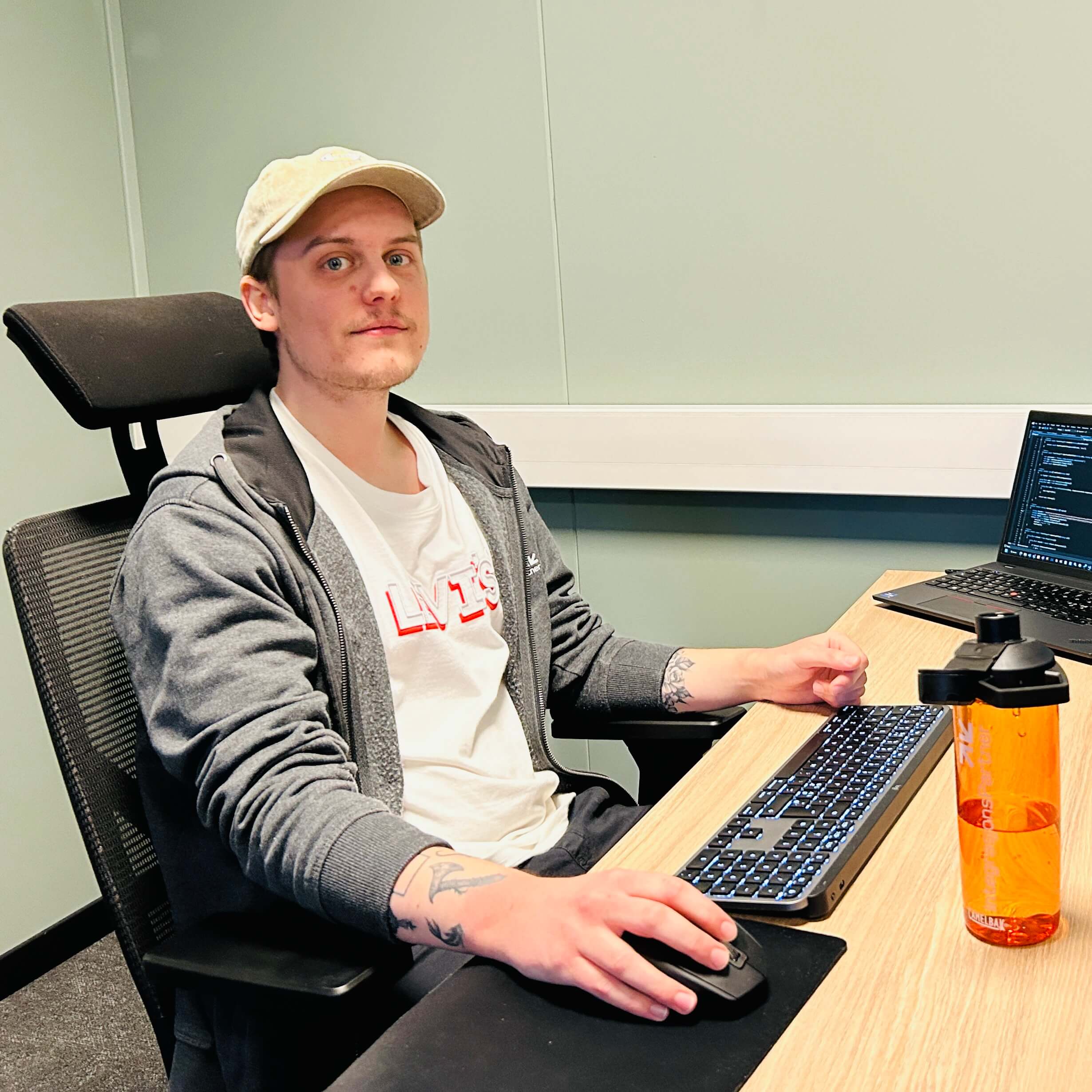 daniel-engelstad_working_2.jpg
