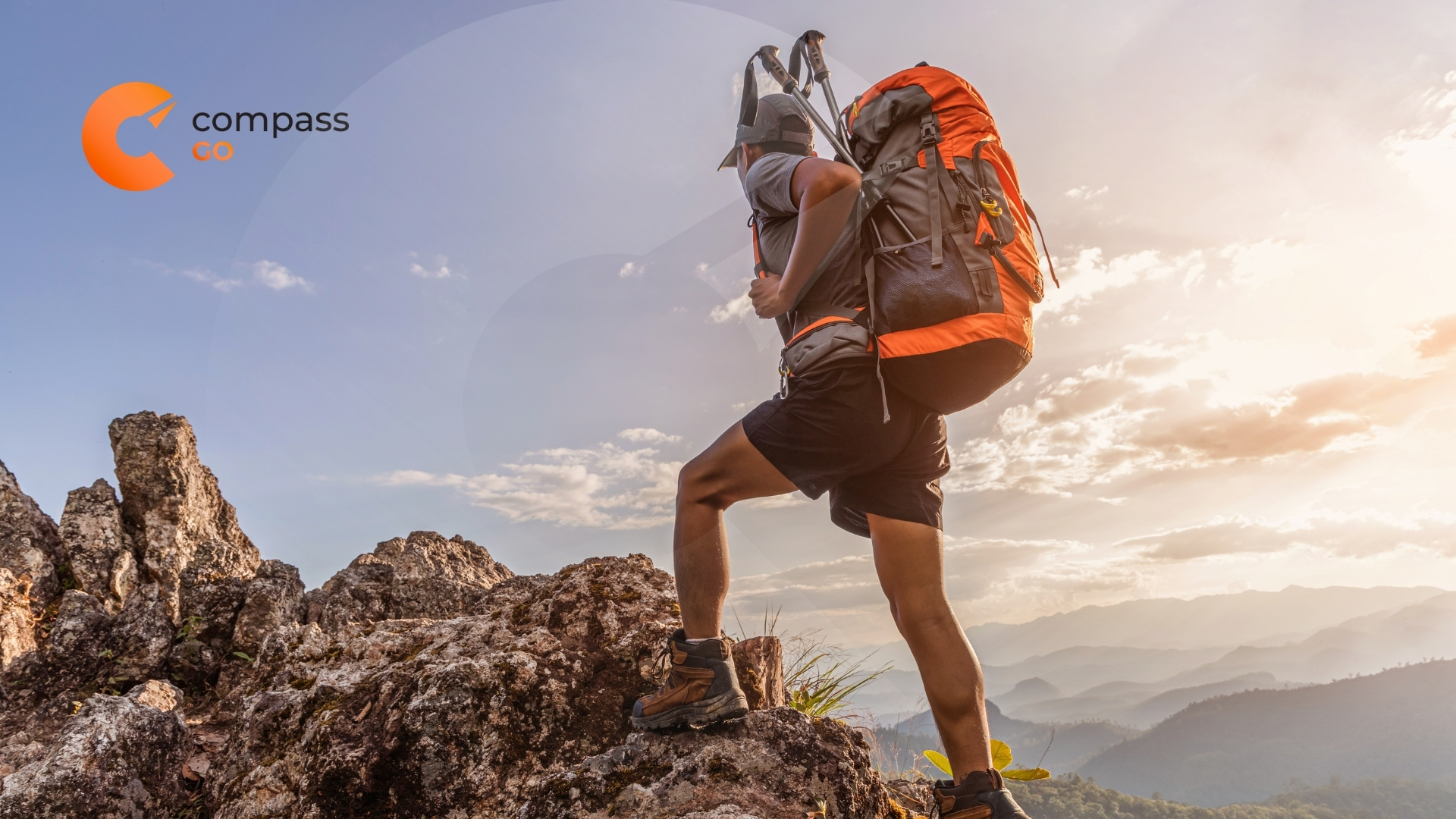 Mann bestiger fjell som et symbol for retning og vilje